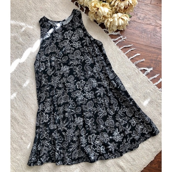 Old Navy Dresses & Skirts - Old Navy | Black Floral Sleeveless Swing Dress